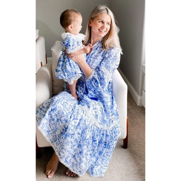 PETITE MAISON KIDS Jaylin Mom Dress XS Blue White Floral A Line Linen Silk Blend - Picture 1 of 13